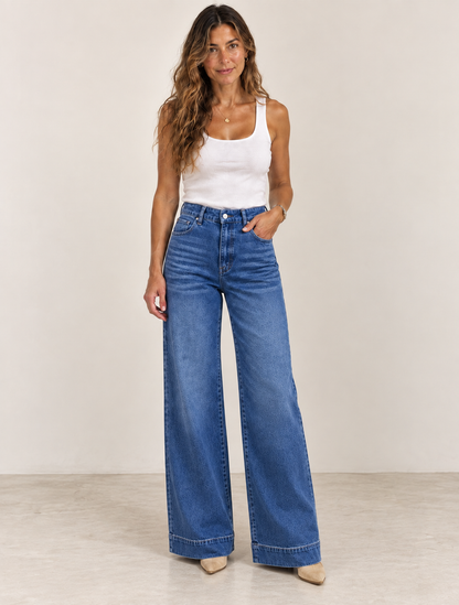 Lucia | Vaqueros de pierna ancha con efecto alargador