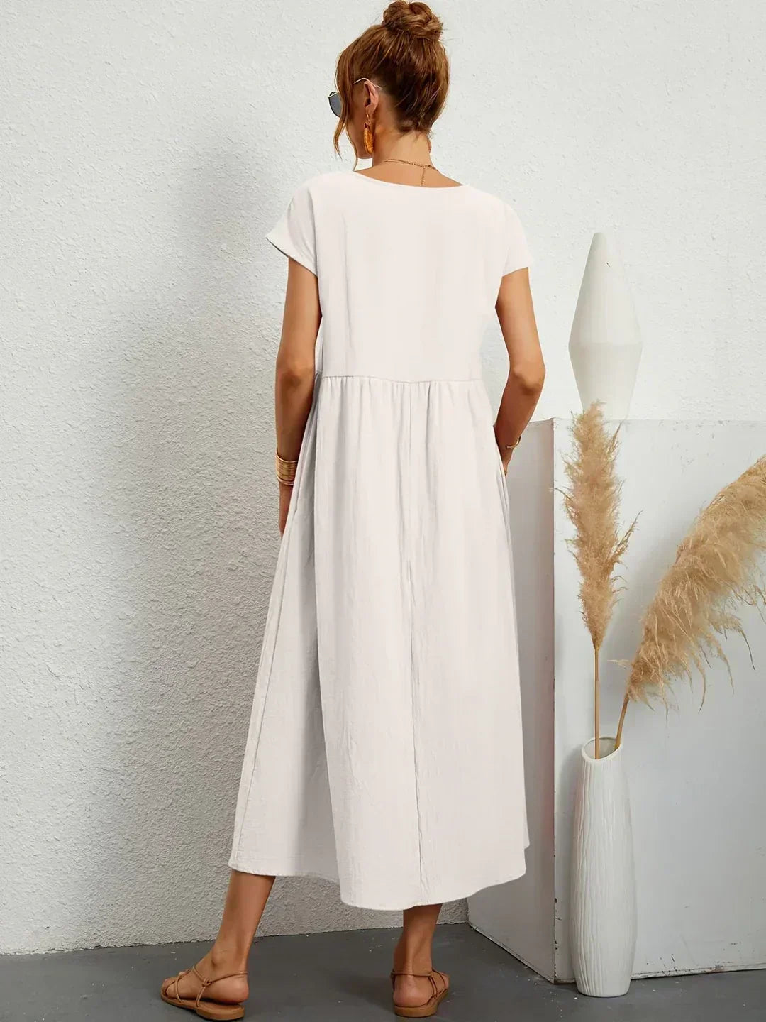 VESTIDO MEDIO FLUIDO ATEMPORAL
