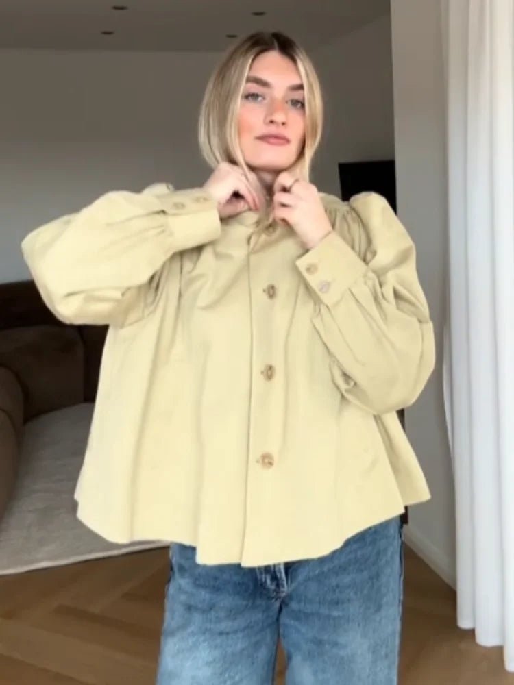 Chaqueta Pia con mangas abullonadas