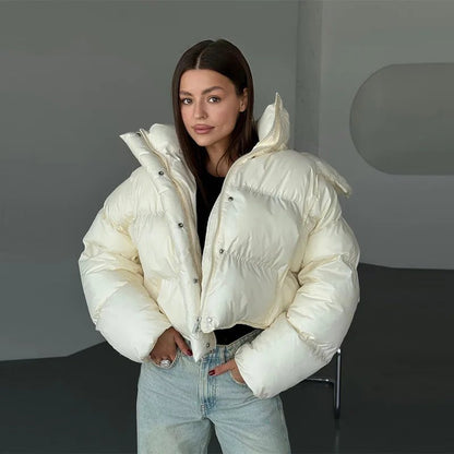 Chaqueta acolchada corta con capucha Sylvia
