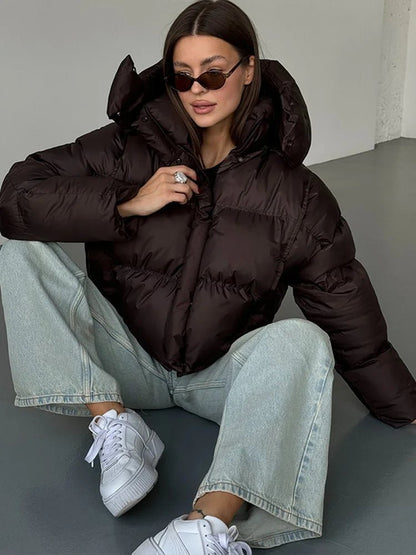 Chaqueta acolchada corta con capucha Sylvia