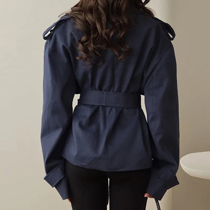 Gabardina corta Tara con cordones