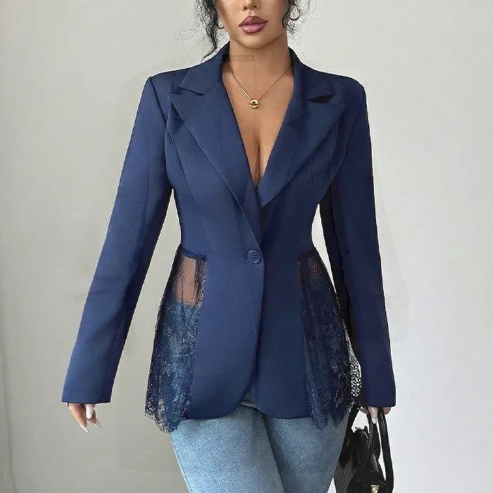 Blazer Taylor entallado con paneles de encaje