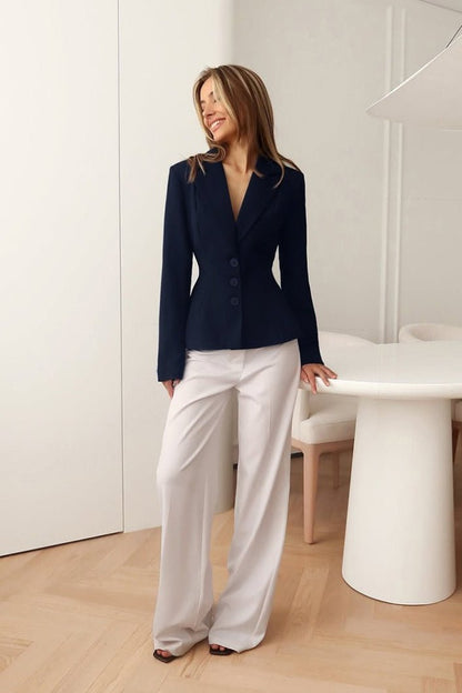 Blazer entallado Valerie con hombreras y cuello en V
