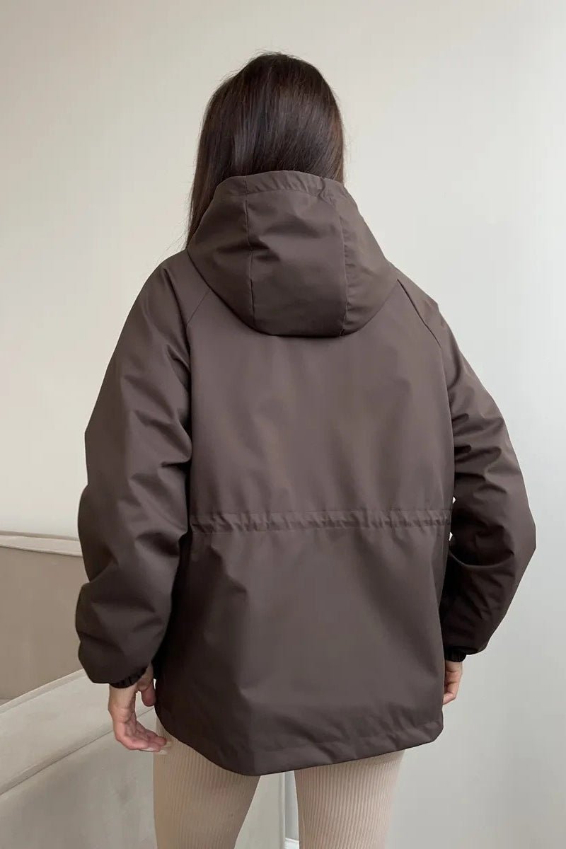Chaqueta Adelia impermeable con capucha