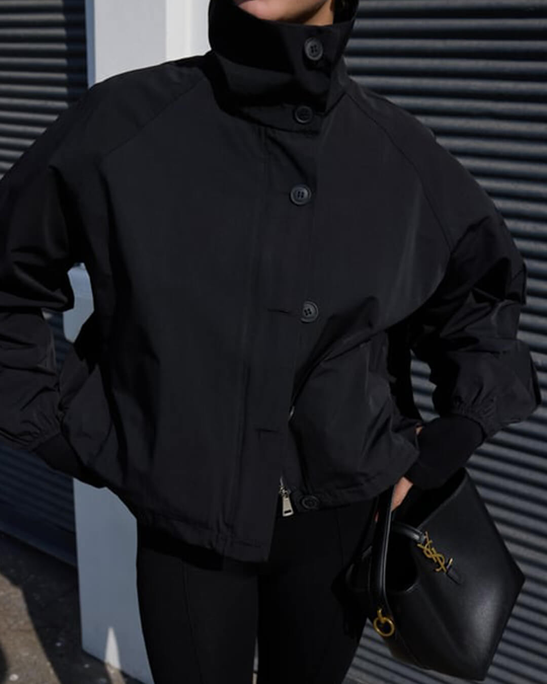 Chaqueta Clara de cuello alto