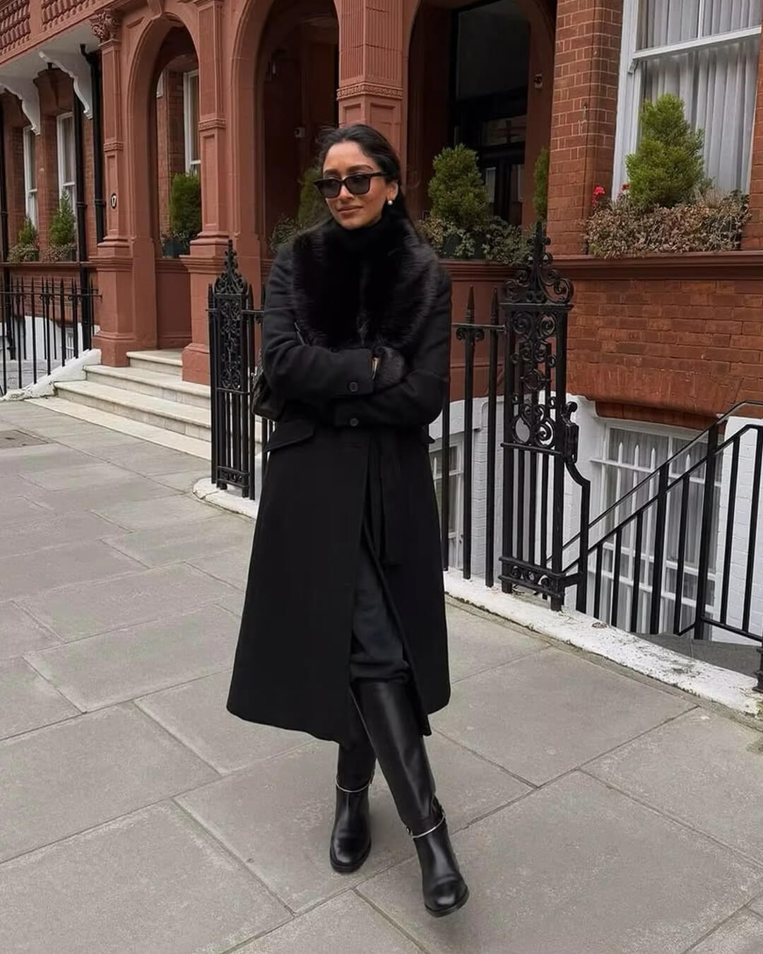 Abrigo maxi Flora con cuello de piel sintética