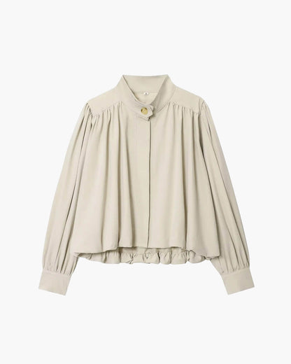 Chaqueta Hilda plisada de cuello alto