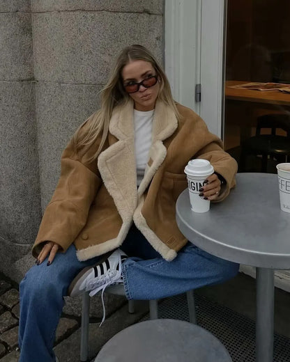Chaqueta de cuero sintético Leona