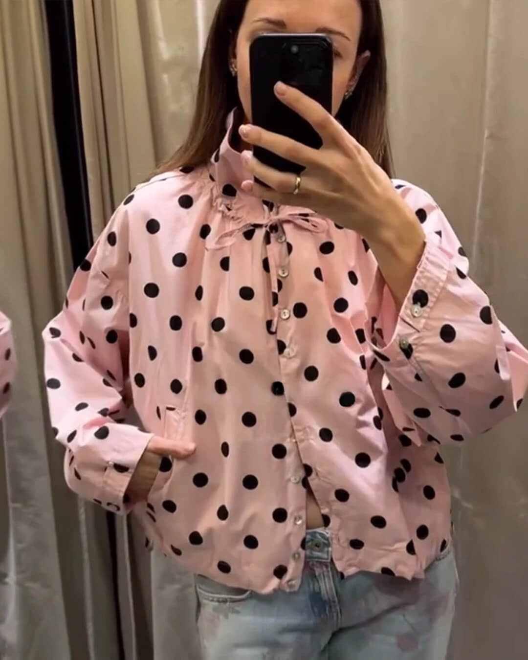 Chaqueta Patricia de lunares con cuello alto