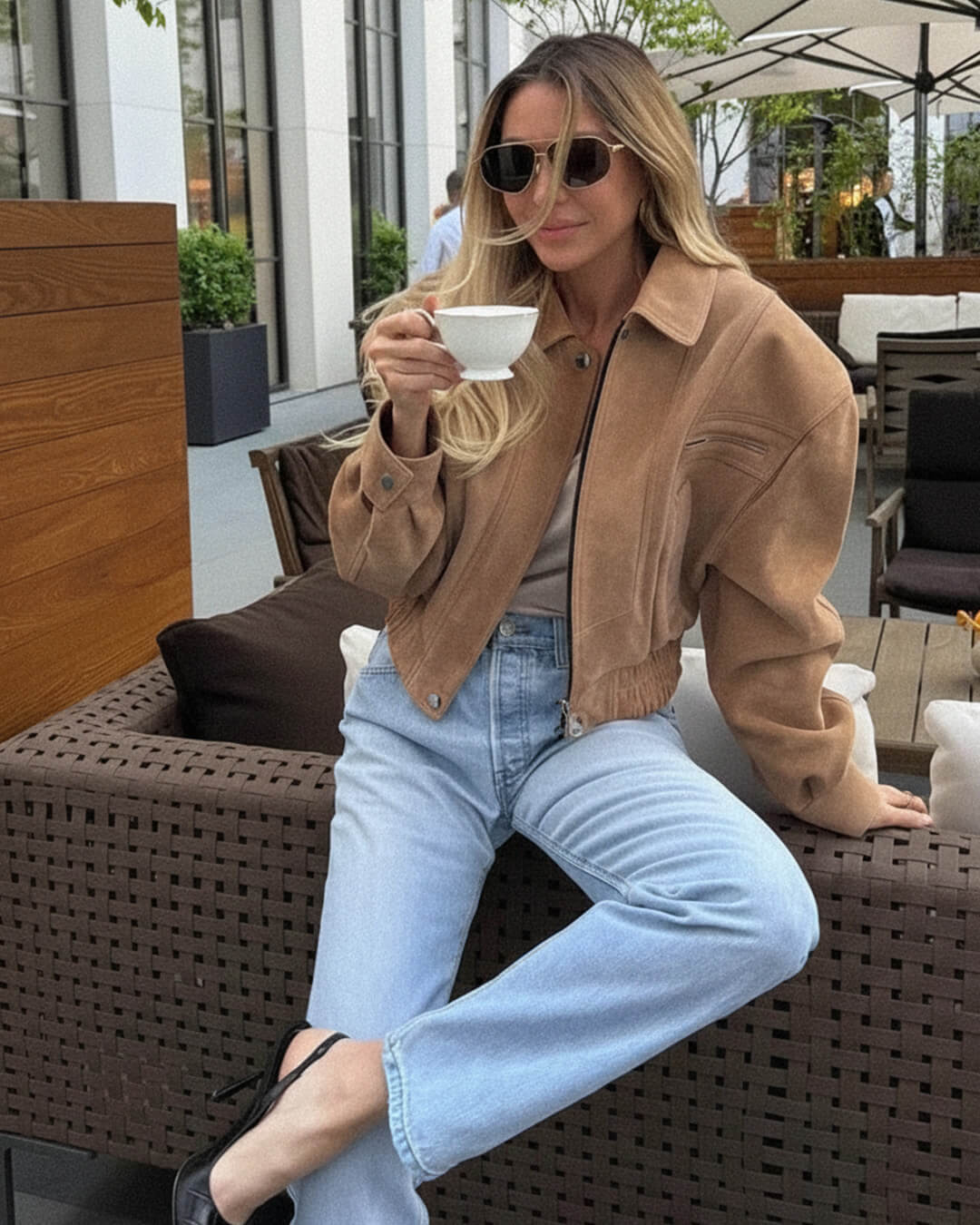 Chaqueta Trisha de ante sintético con solapa